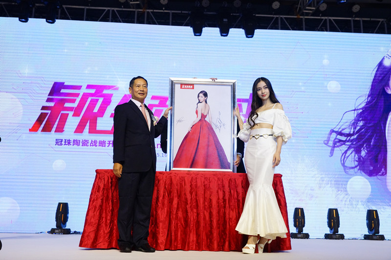  ���u��������Ů�񣬹�����Ҫ�[�Ęӣ�23�d������e������Ʒ�Ƒ�������ȫ���_��