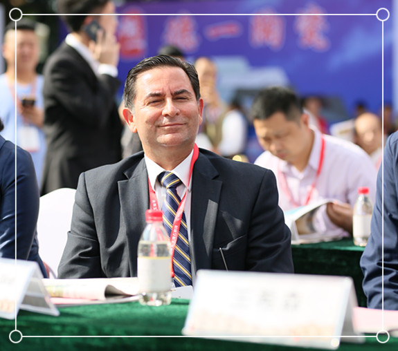 ī�����v�V�ݿ��I���^���I�� Mr. Carlos Giralt.JPG